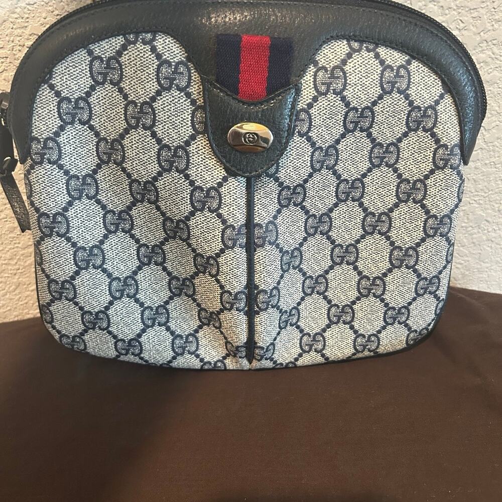 Vintage Gucci GG Supreme Sherry Line Crossbody Bag – Authentic- with Dust bag